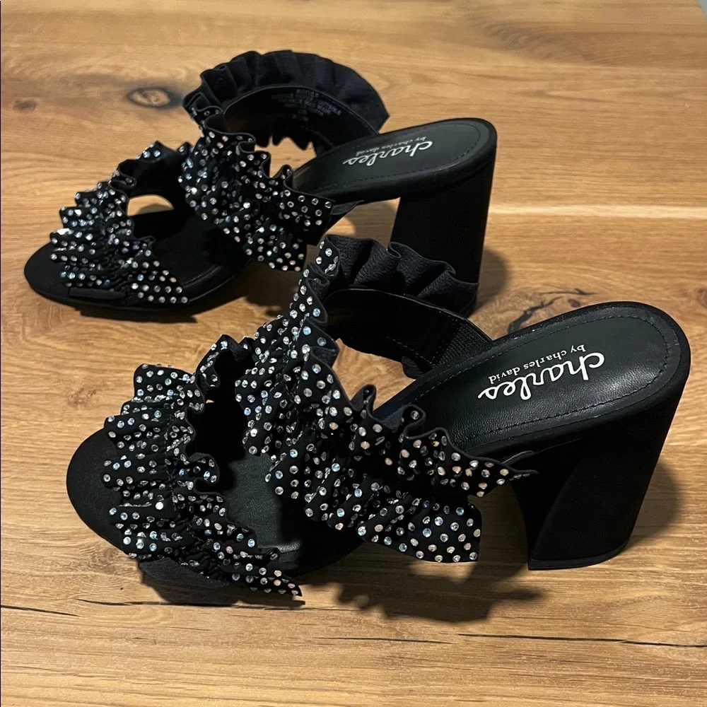 Charles David Royals Black Ruffled Rhinestone Banded Block Heel Sandals 8.5 NEW - Picture 7 of 13